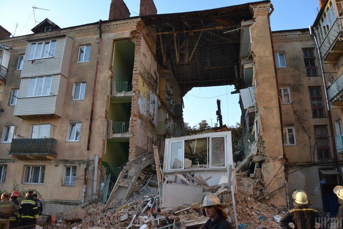 Раніше повідомлялося, що постраждалим виділили з обласного бюджету Львівщини понад 1 млн грн / ДСНС