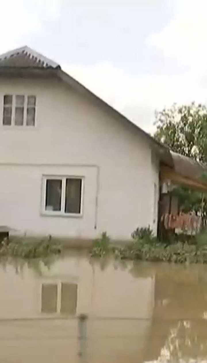 Компенсації після повеней: Шмигаль закликав місцеві влади не затягувати із підрахунком збитків