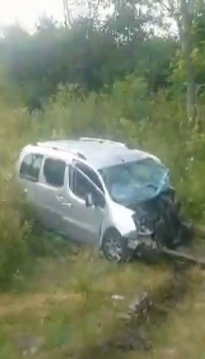 У Львівській області сталася масштабна ДТП: загинули двоє водіїв