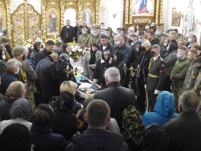 Погибшего в катастрофе Ан-26 под Чугуевом курсанта Виталия Вильхового похоронили на Львовщине 07
