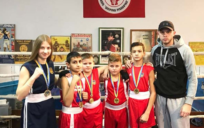 Юні тернопільські боксери привезли зі Львова "золото" і "срібло"
