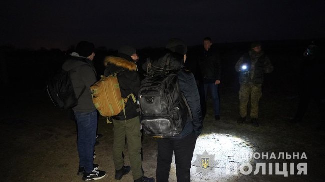 Гражданин Турции возил через украинскую границу в Польшу нелегалов из Ирака 02