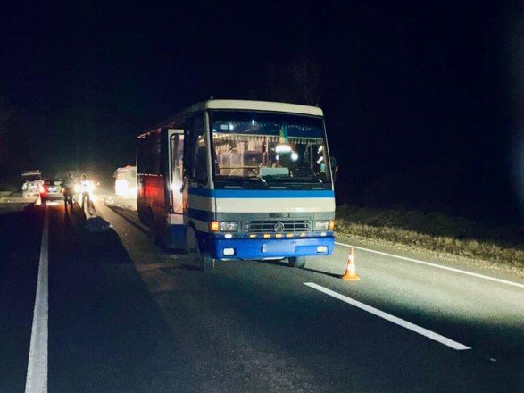 Автобус Коломыя-Львов насмерть сбил мужчину