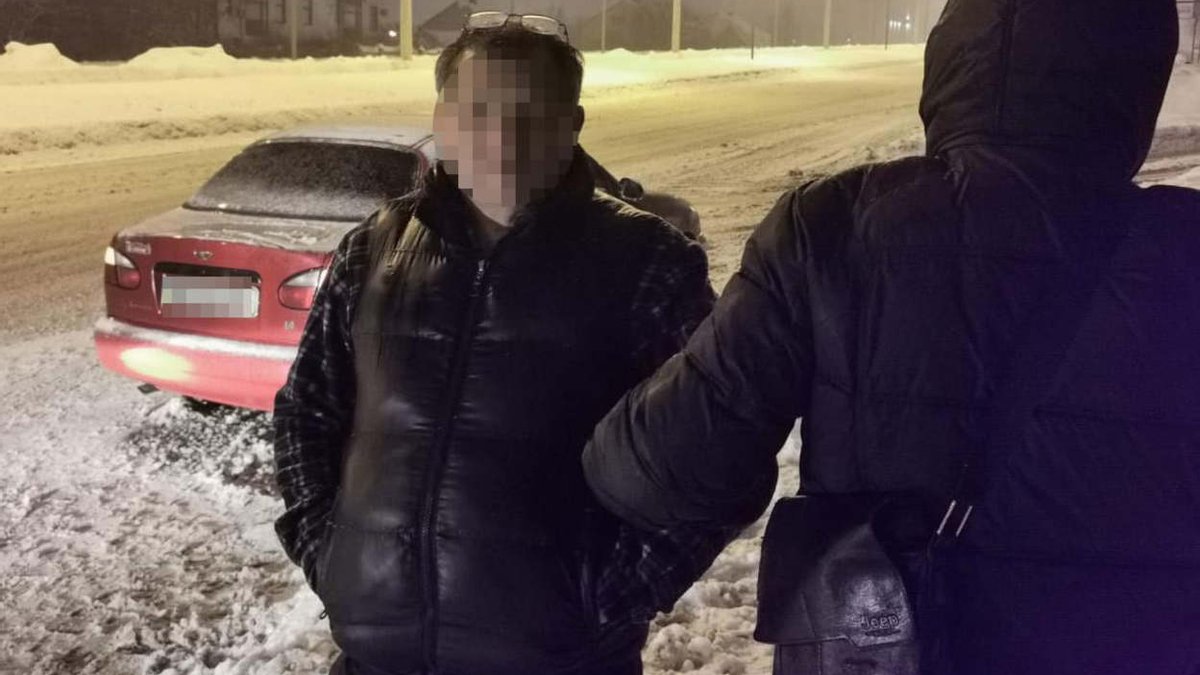Продавав 45 грамів метадону: у Львові затримали наркоторговця – фото