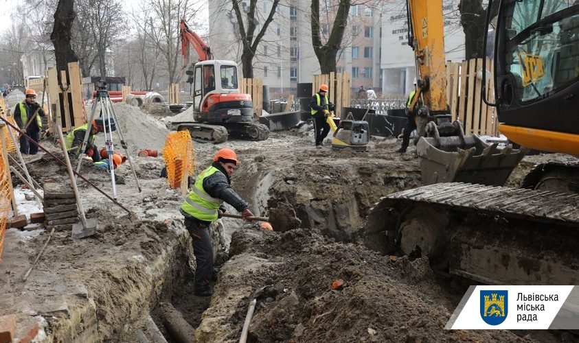 У Львові відновили роботи на трьох вулицях Львова, Фото - ЛМР