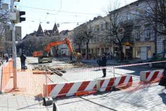 У Львові перекрили ще одну ділянку на вулиці Степана Бандери