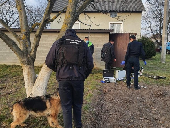 Во Львовской области во дворе дома прогремел взрыв, есть погибший