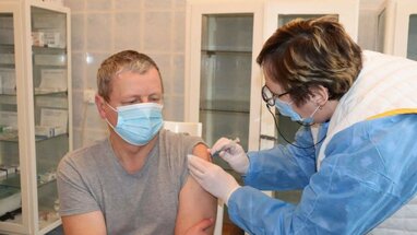 На Львівщині розпочали щеплення від Covid вакциною Pfizer