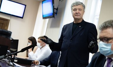 Порошенко не прийшов на допит у "справі Медведчука - Козака"