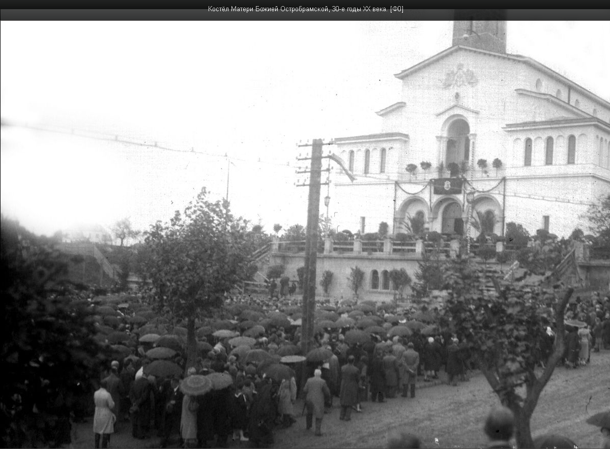 Костел Матері Божої Остробрамської, 30-і роки ХХ століття