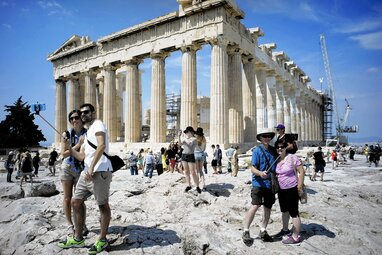 Потрібен експрес-тест: Греція змінила умови в'їзду для туристів з України