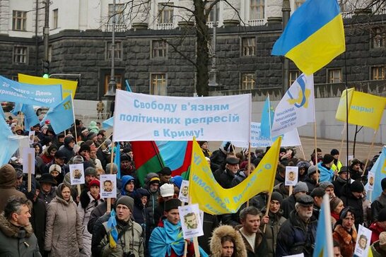 "Репресивна машина не зникла": затримання кримських татар в окупованому півострові (відео)