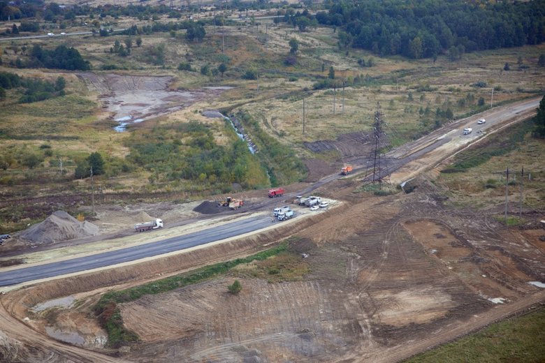 Зеленский осмотрел с воздуха строительство объездной дороги возле Трускавца 02