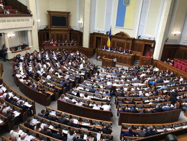 Стефанчук закрив засідання Ради: нардепи обиратимуть першого віцеспікера наступного тижня