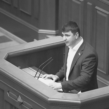 Головні новини за 8 жовтня: смерть Полякова, Стефанчук став новим спікером парламенту та Медведчуку оголосили нову підозру