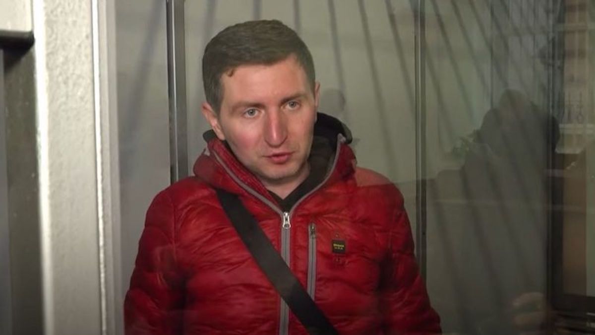 Суд оставил под арестом лидера антивакцинаторов Остапа Стахива