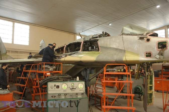 На Львівському авіазаводі відремонтують винищувач МіГ-29 за 74 мільйони гривень