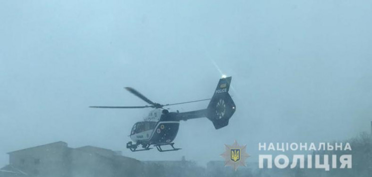 Поліцейський гелікоптер доправив до Льво…