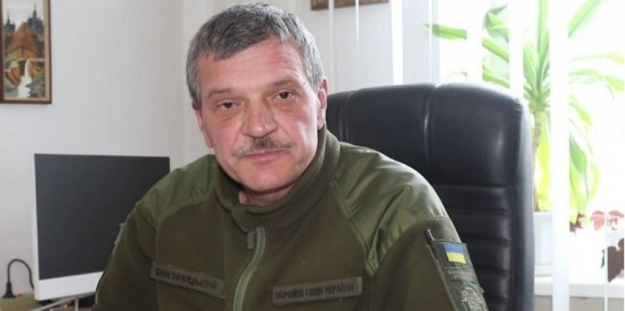 Новий очільник госпіталю є полковником медичної служби. Він брав участь в Антитерористичній операції на сході України. (Фото:АрміяInform)