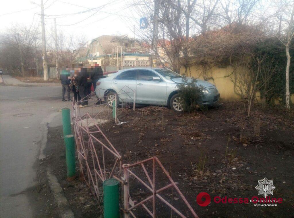 Авария на Львовской: дорогу не поделили две «Тойоты»