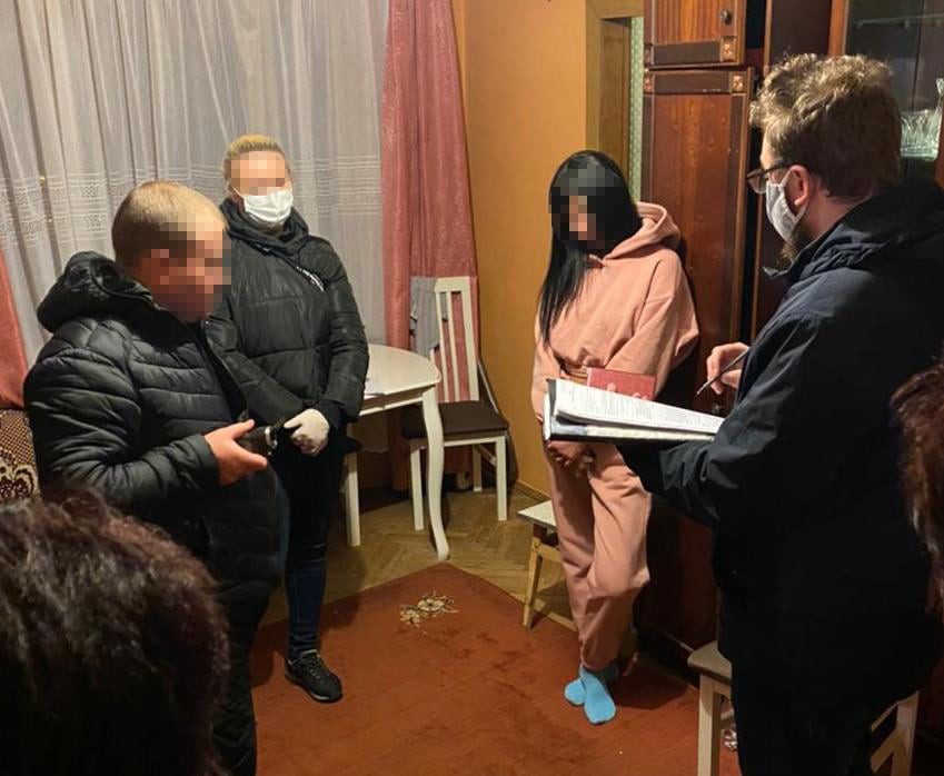 У Львові поліція затримала наркодилерів