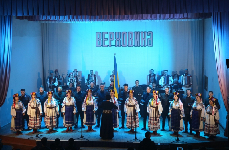 Охрещені вогнем: ансамбль «Верховина» реалізує нову патріотичну програму для шкіл Дрогобицької громади