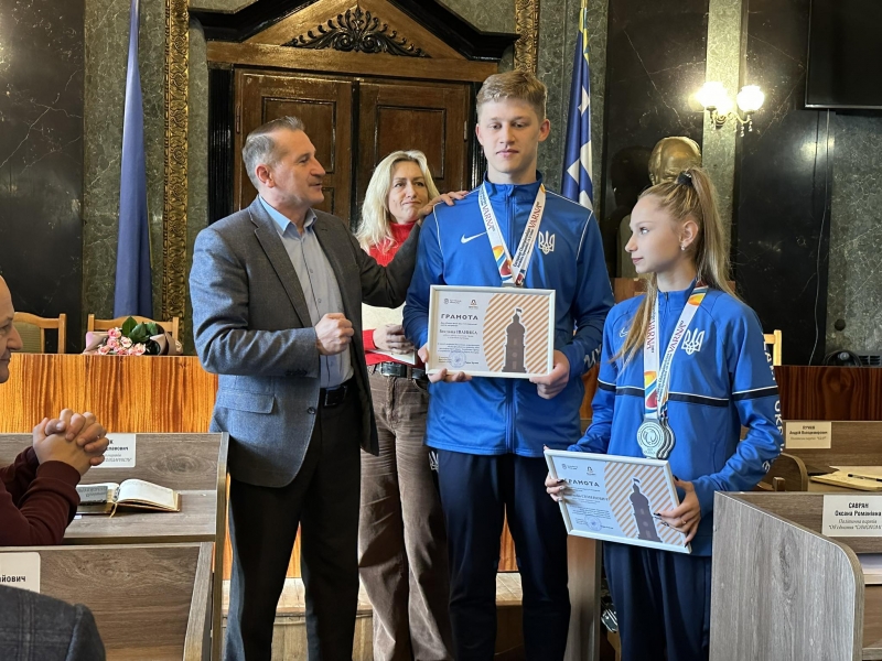 Прославляють Дрогобич на спортивній арені: у Дрогобичі відзначили спортсменів, які здобули призові місця на Чемпіонатах Європи та світу