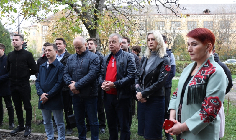 Світлій пам’яті Героїв України: чотирьом випускникам Ліцею №16 встановили меморіальні дошки