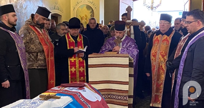 Моршинська громада попрощалась із загиблим захисником Василем Піскуном