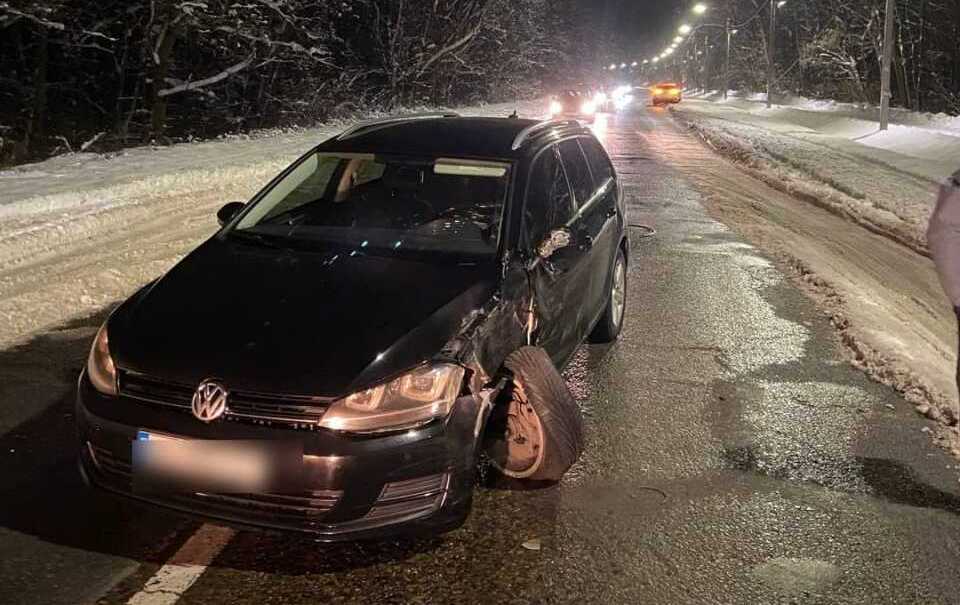 На Львівщині пʼяний 38-річний водій Volkswagen спричинив ДТП